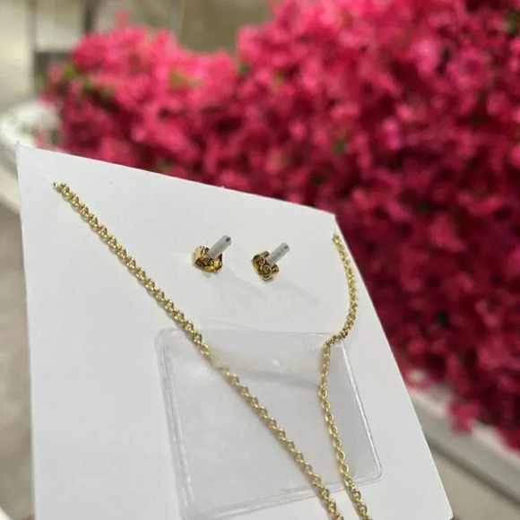 Marc Jacobs Earring and Necklace Set-Gold** Limited Edition** - Picture 4 of 9